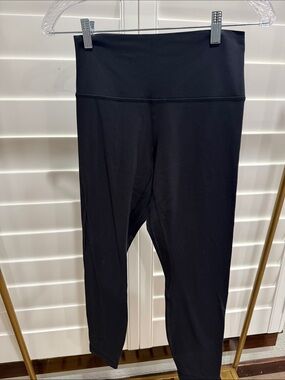 lululemon athletica Black Mid-Rise Cropped Leggings